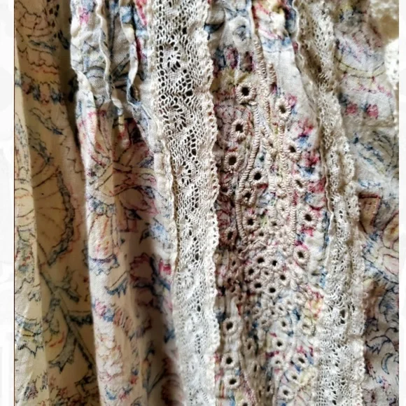 FP Magnolia Pearl Vintage-Inspired Malee Blouse in Ravi - Picture 2 of 4